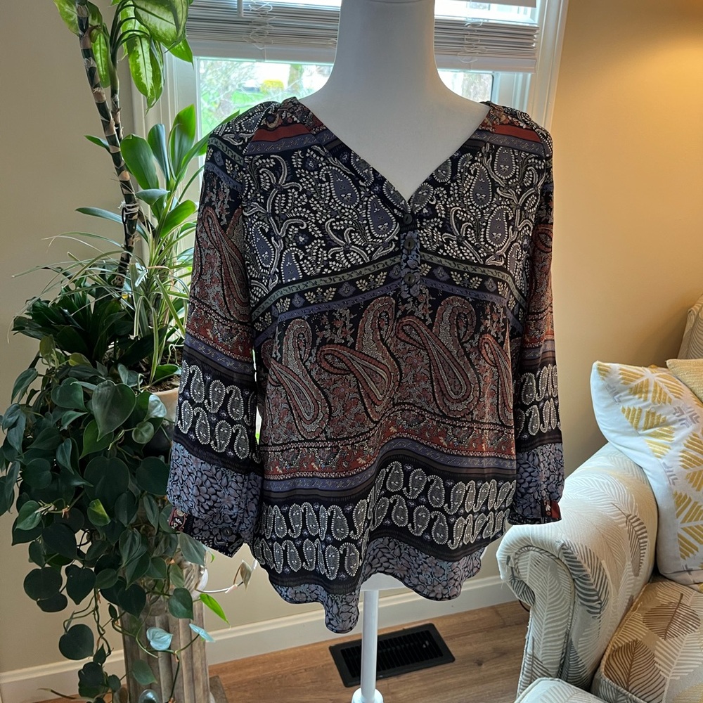 Chelsea and Theodore multi colored blouse